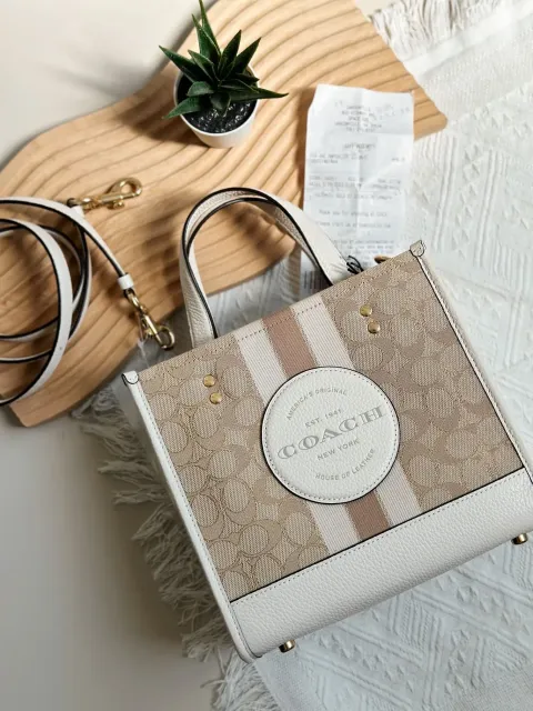 JuzBeauty_JuzBeautyMalaysia_JuzPretty_Authentic_Kbeauty_Malaysia_Skin_Care_Cosmetics_Jbeauty_Health_Care_korean_streetwear_US_Luxury_COACH C8417 CQ878 Dempsey Tote 22 In Signature Jacquard With Stripe And Coach Patch 托特包8