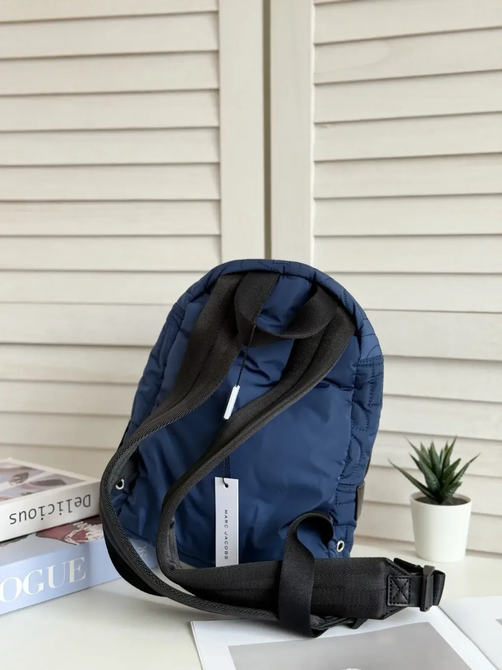 JuzBeauty_JuzBeautyMalaysia_JuzPretty_Authentic_Kbeauty_Malaysia_Skin_Care_Cosmetics_Jbeauty_Health_Care_korean_streetwear_US_Luxury_MARC JACOBS 4S4HBP002H02 Mini Nylon Quilted Backpack In Azure Blue 背包3