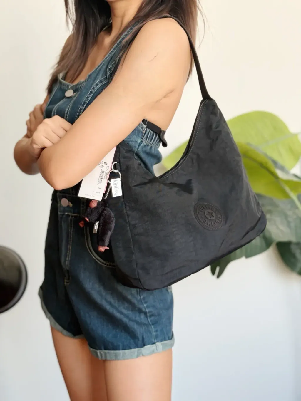 JuzBeauty_JuzBeautyMalaysia_JuzPretty_Authentic_Kbeauty_Malaysia_Skin_Care_Cosmetics_Jbeauty_Health_Care_korean_streetwear_US_Luxury_KIPLING KI1756 Isidora Hobo Shoulder Bag In Black 月牙包2