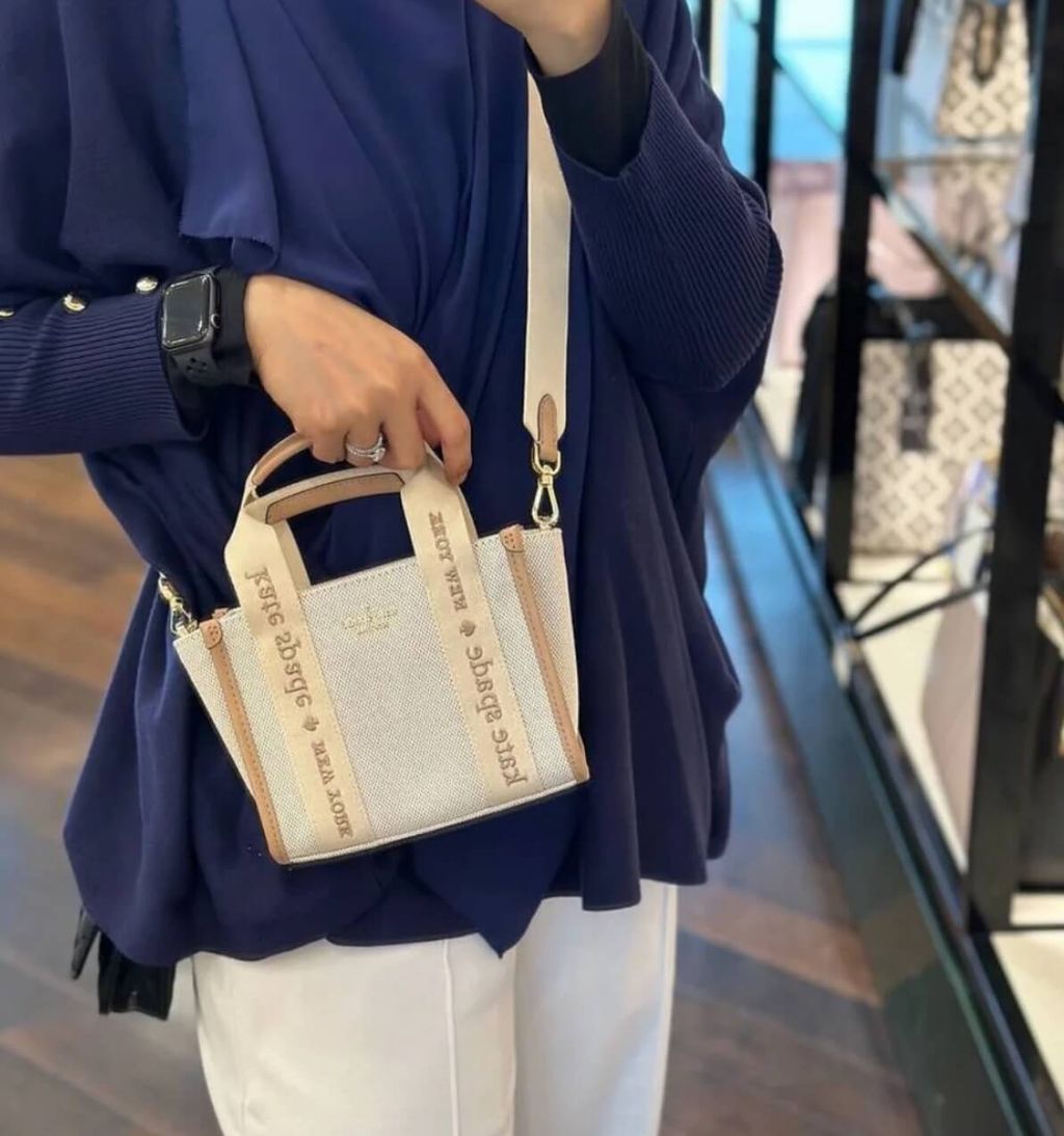 JuzBeauty_JuzBeautyMalaysia_JuzPretty_Authentic_Kbeauty_Malaysia_Skin_Care_Cosmetics_Jbeauty_Health_Care_korean_streetwear_US_Luxury_KATE SPADE KL062 Kip Canvas Mini Tote In Light Fawn 托特包7