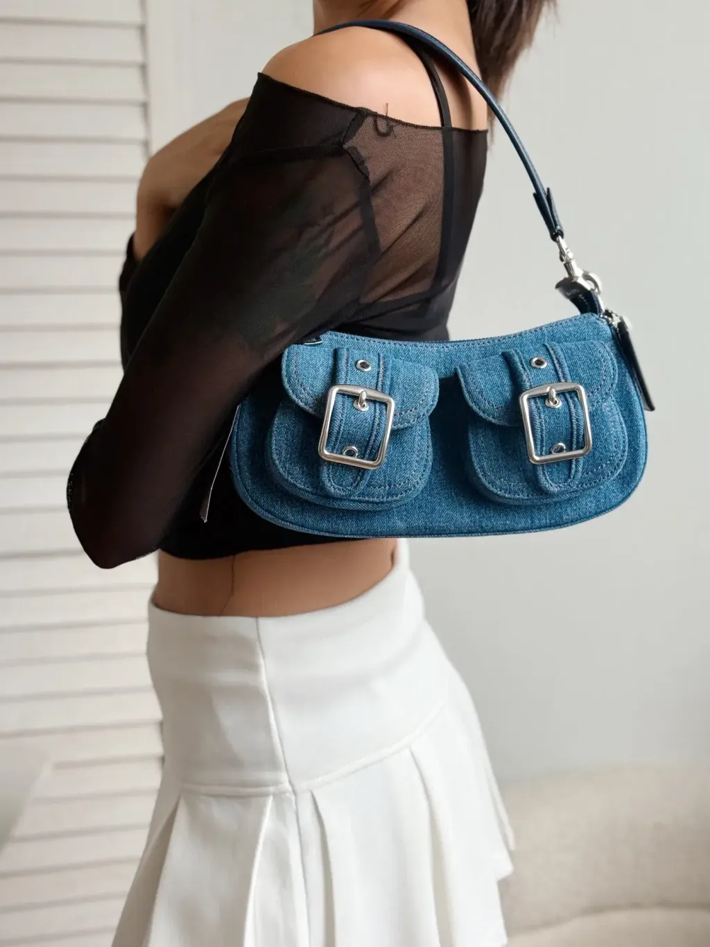 JuzBeauty_JuzBeautyMalaysia_JuzPretty_Authentic_Kbeauty_Malaysia_Skin_Care_Cosmetics_Jbeauty_Health_Care_korean_streetwear_US_Luxury_COACH CAK44 Ashton Bag In Denim 法棍包5