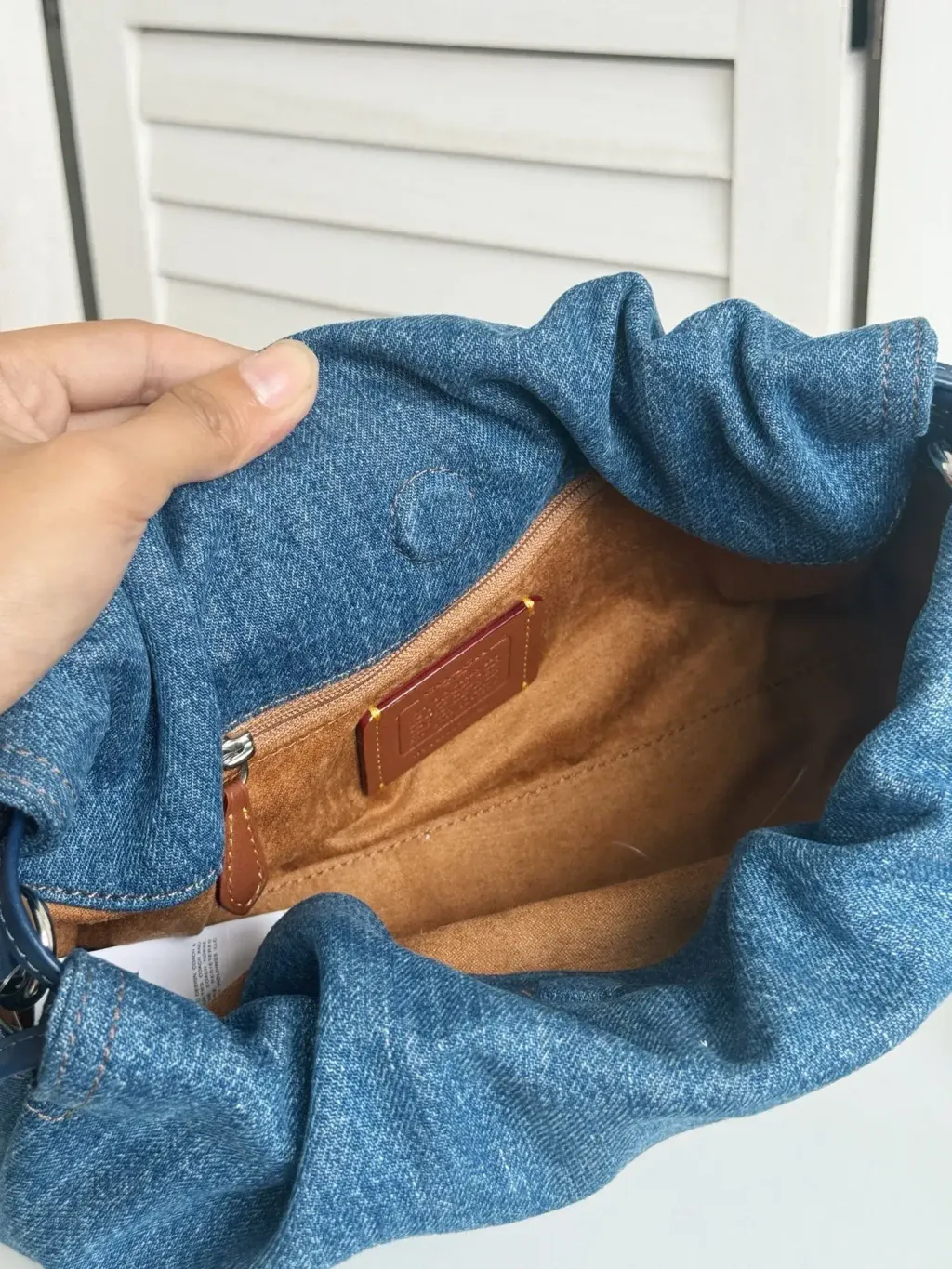 JuzBeauty_JuzBeautyMalaysia_JuzPretty_Authentic_Kbeauty_Malaysia_Skin_Care_Cosmetics_Jbeauty_Health_Care_korean_streetwear_US_Luxury_COACH CAK37 Faye Shoulder Bag In Denim 云朵包4