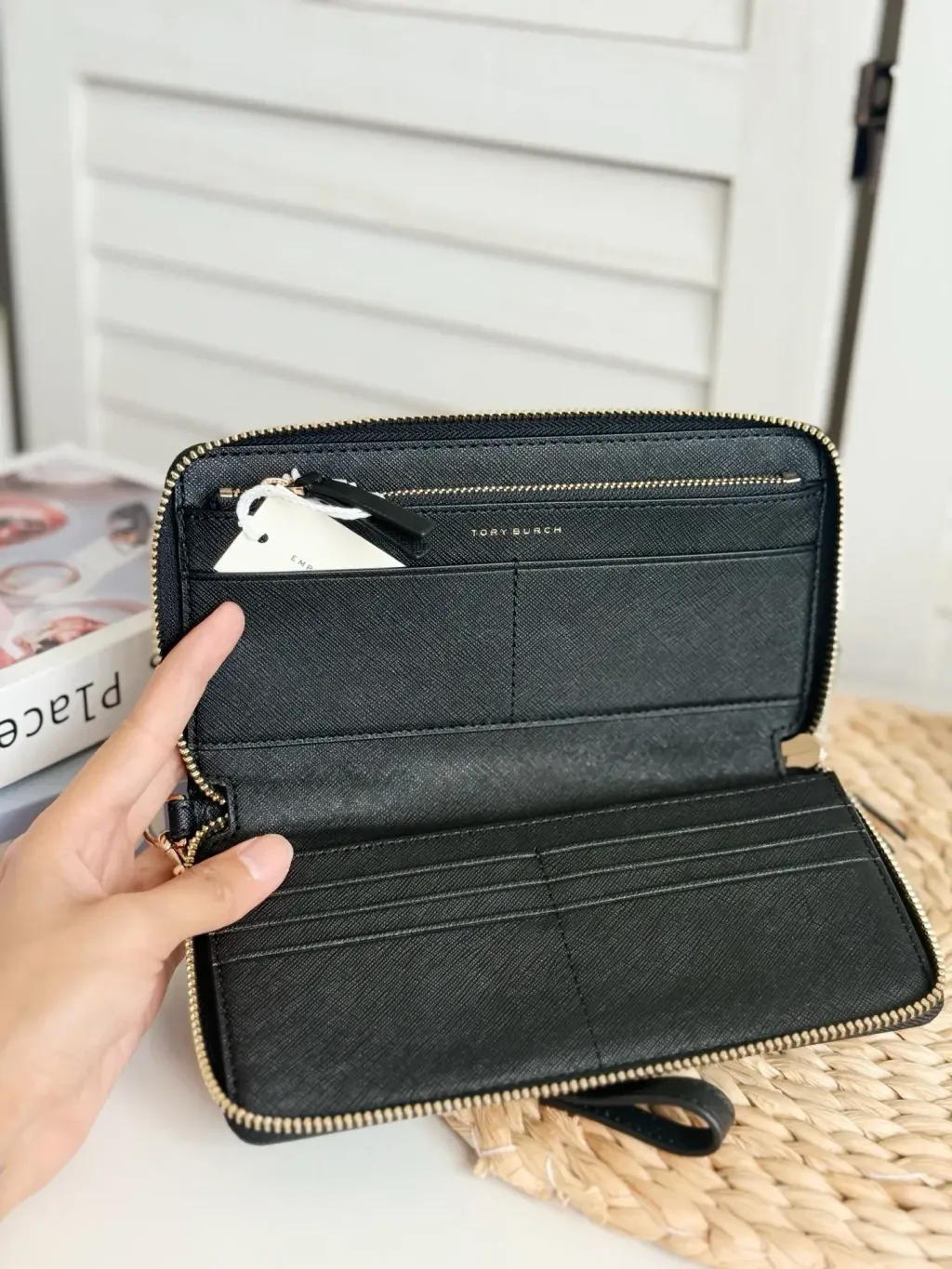 JuzBeauty_JuzBeautyMalaysia_JuzPretty_Authentic_Kbeauty_Malaysia_Skin_Care_Cosmetics_Jbeauty_Health_Care_korean_streetwear_US_Luxury_TORY BURCH 162752 Emerson Zip Continental Wallet In Black 长钱包2