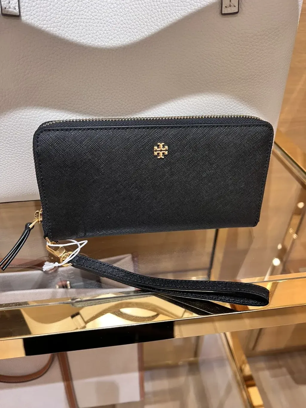 JuzBeauty_JuzBeautyMalaysia_JuzPretty_Authentic_Kbeauty_Malaysia_Skin_Care_Cosmetics_Jbeauty_Health_Care_korean_streetwear_US_Luxury_TORY BURCH 162752 Emerson Zip Continental Wallet In Black 长钱包4