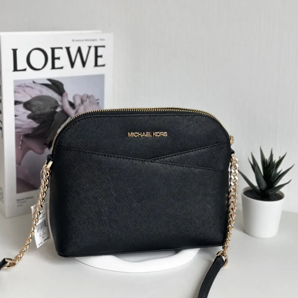 JuzBeauty_JuzBeautyMalaysia_JuzPretty_Authentic_Kbeauty_Malaysia_Skin_Care_Cosmetics_Jbeauty_Health_Care_korean_streetwear_US_Luxury_MICHAEL KORS 35F1GTVC6T Jet Set Travel Medium Dome Crossbody Bag 贝壳包10