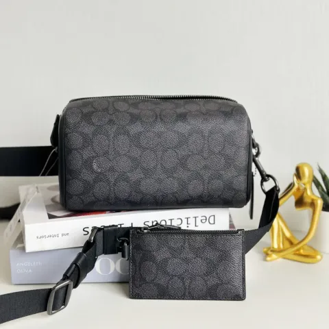 JuzBeauty_JuzBeautyMalaysia_JuzPretty_Authentic_Kbeauty_Malaysia_Skin_Care_Cosmetics_Jbeauty_Health_Care_korean_streetwear_US_Luxury_COACH CV762 Axel Crossbody In Signature Canvas In Qb:Charcoal 男款斜挎包14