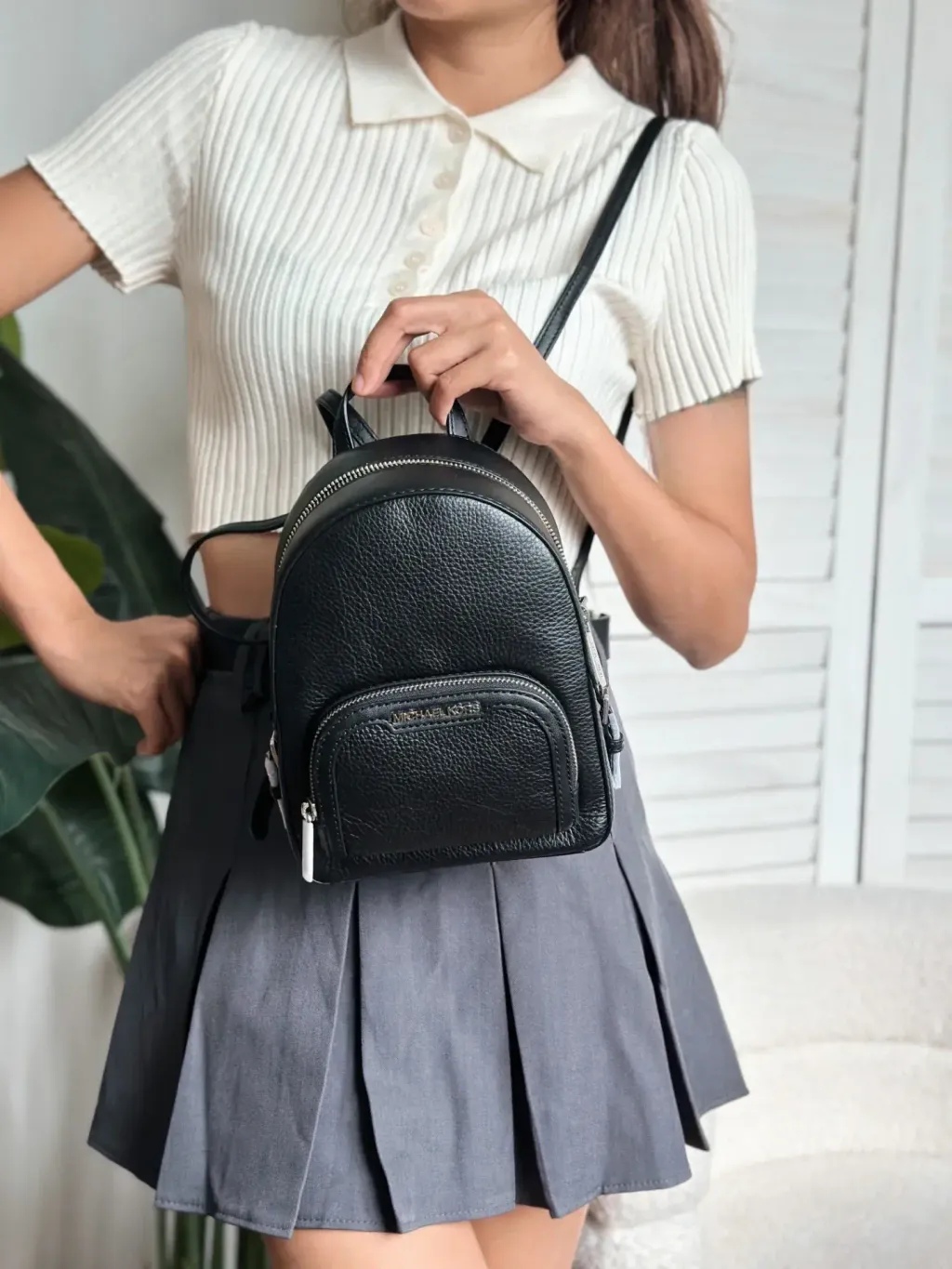 JuzBeauty_JuzBeautyMalaysia_JuzPretty_Authentic_Kbeauty_Malaysia_Skin_Care_Cosmetics_Jbeauty_Health_Care_korean_streetwear_US_Luxury_MICHAEL KORS 35T2S8TB1L Jaycee Mini Pebbled Leather Backpack In Black 迷你背包3