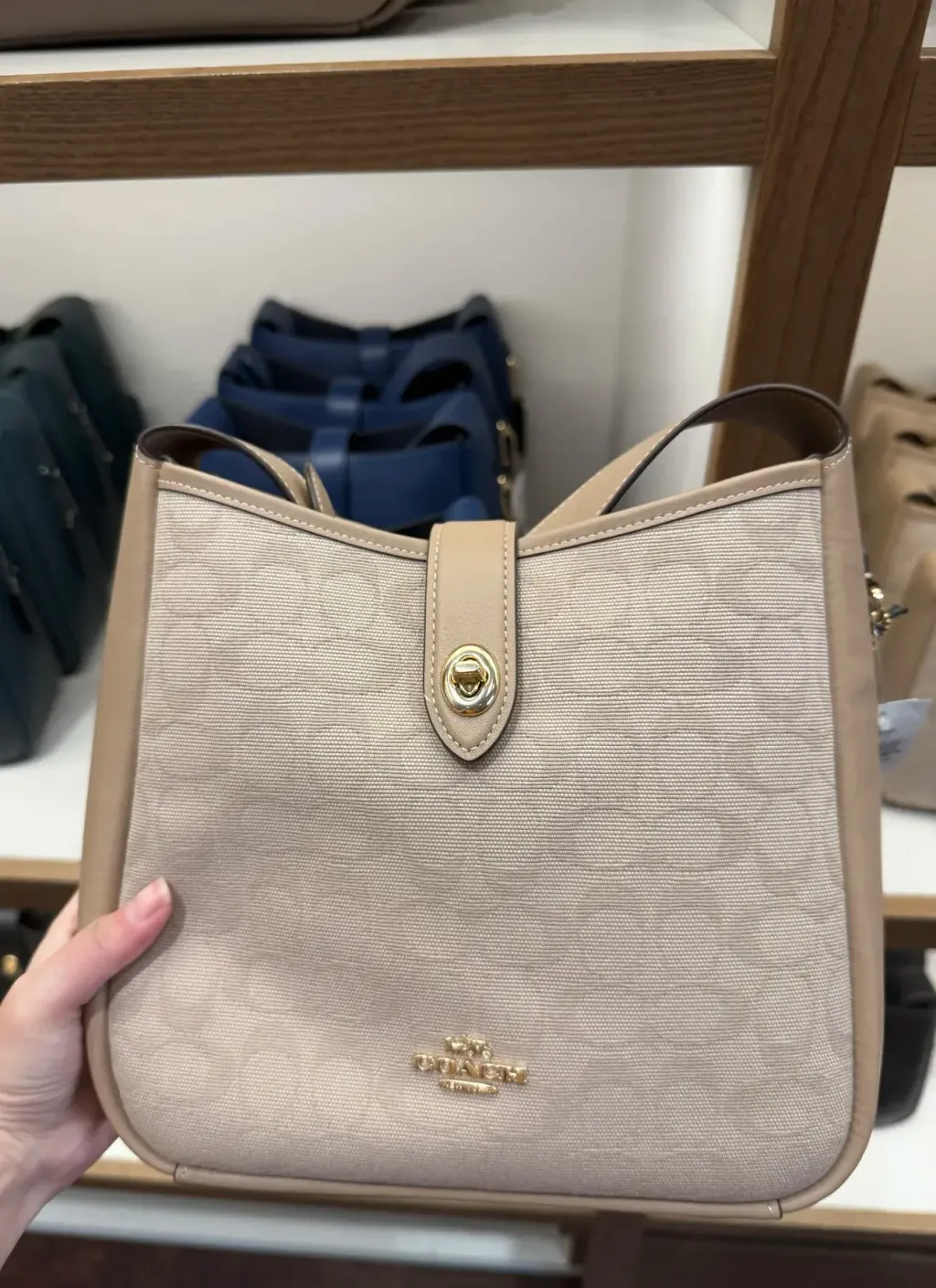 JuzBeauty_JuzBeautyMalaysia_JuzPretty_Authentic_Kbeauty_Malaysia_Skin_Care_Cosmetics_Jbeauty_Health_Care_korean_streetwear_US_Luxury_COACH CAK50 Hadley Convertible Crossbody Bag With Signature Canvas In Dark Natural Multi 斜挎包8