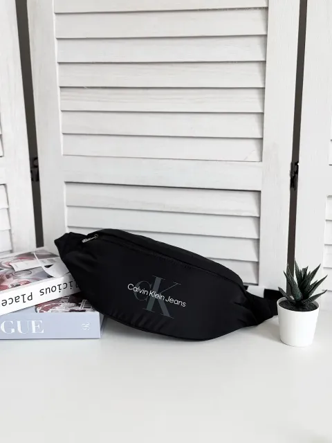JuzBeauty_JuzBeautyMalaysia_JuzPretty_Authentic_Kbeauty_Malaysia_Skin_Care_Cosmetics_Jbeauty_Health_Care_korean_streetwear_US_Luxury_CALVIN KLEIN SP40603813 Nylon Belt Bag In Black 胸包3