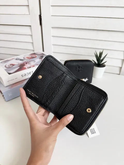 JuzBeauty_JuzBeautyMalaysia_JuzPretty_Authentic_Kbeauty_Malaysia_Skin_Care_Cosmetics_Jbeauty_Health_Care_korean_streetwear_US_Luxury_TORY BURCH 146463 Thea Bifold Wallet In Black 钱包2