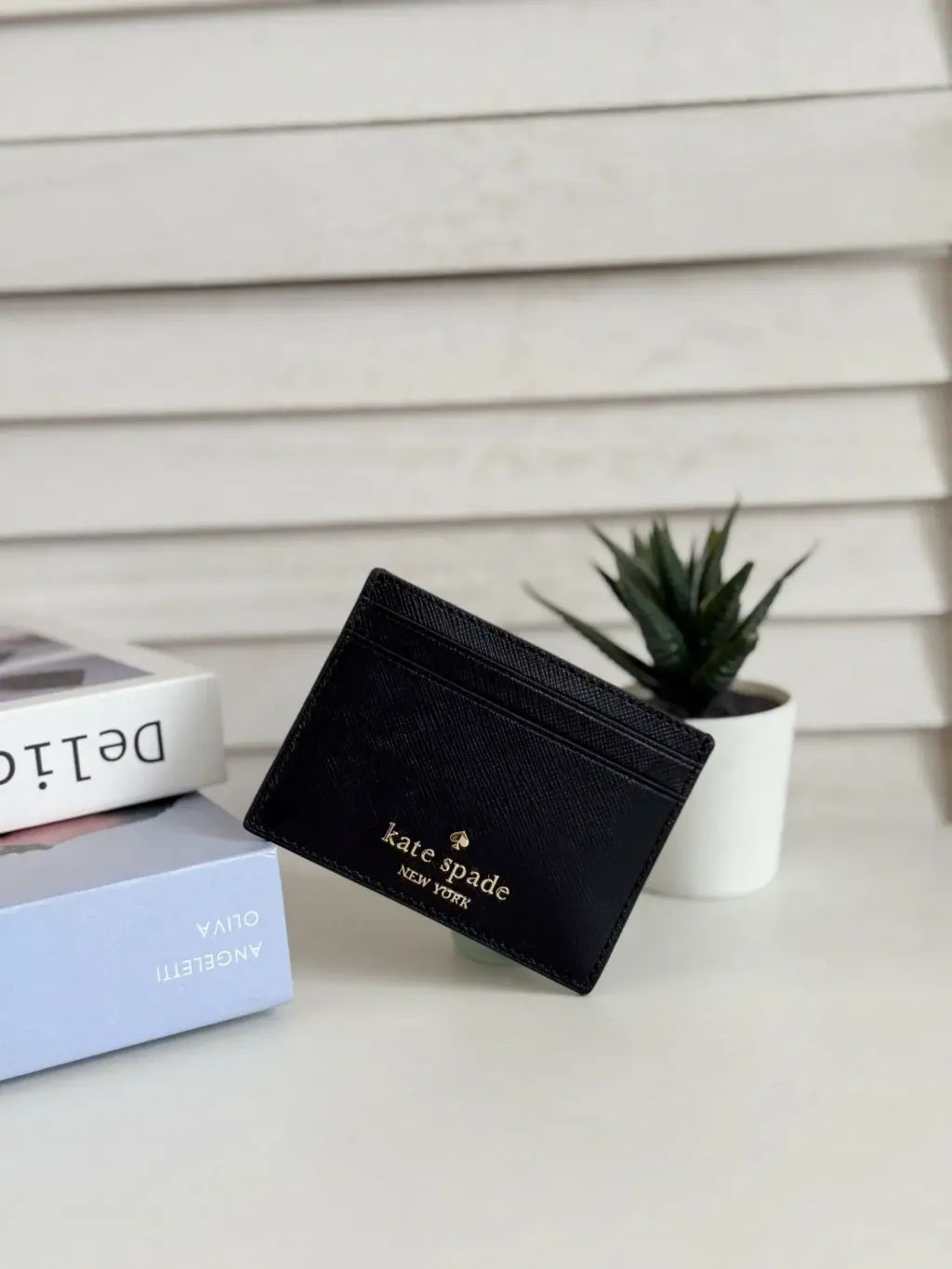 JuzBeauty_JuzBeautyMalaysia_JuzPretty_Authentic_Kbeauty_Malaysia_Skin_Care_Cosmetics_Jbeauty_Health_Care_korean_streetwear_US_Luxury_KATE SPADE KI368 Madison Small Slim Card Holder In Black 女款卡包3