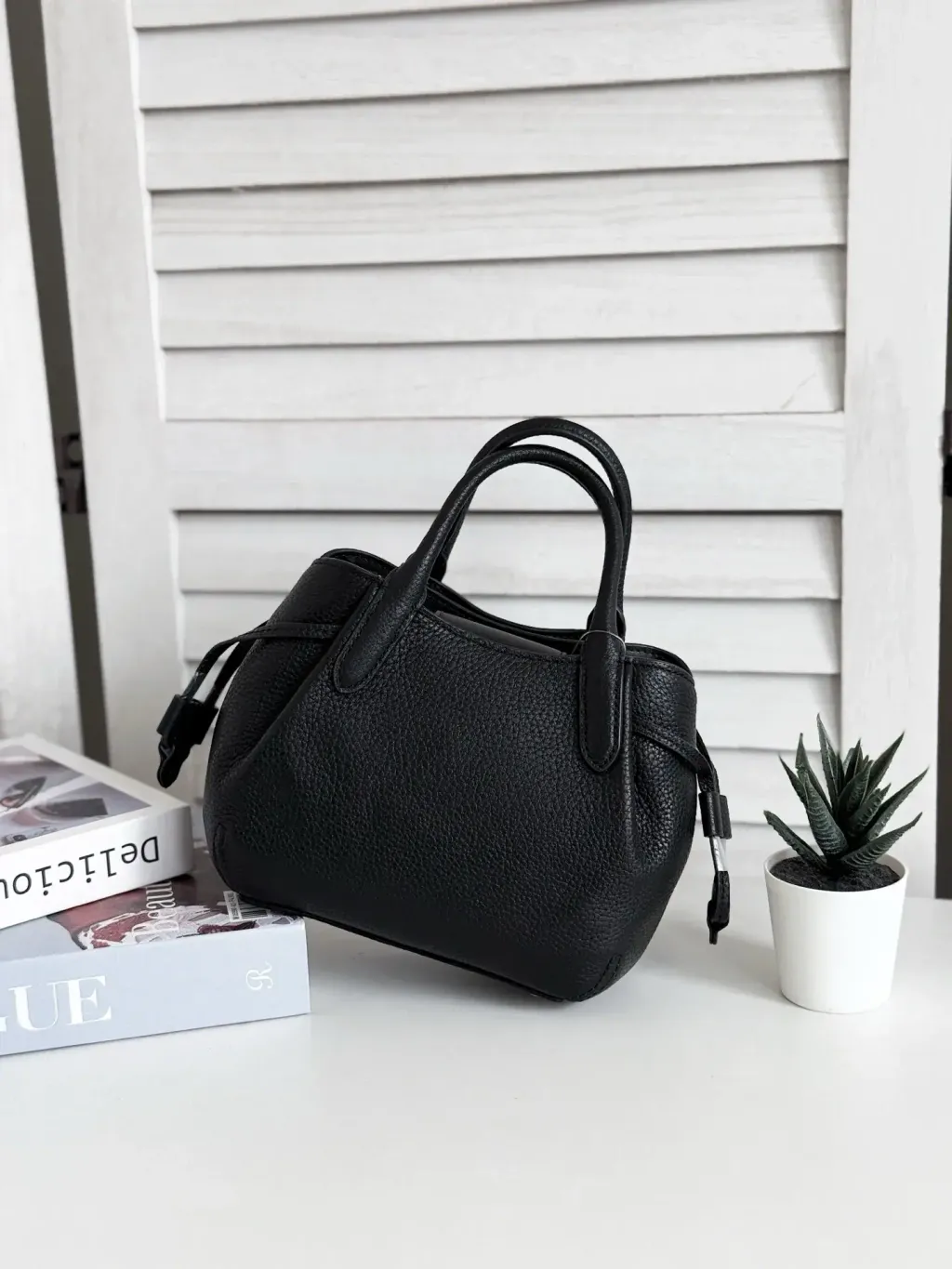 JuzBeauty_JuzBeautyMalaysia_JuzPretty_Authentic_Kbeauty_Malaysia_Skin_Care_Cosmetics_Jbeauty_Health_Care_korean_streetwear_US_Luxury_KATE SPADE KL859 Dumpling Mini Satchel Bag in Black 饺子包5