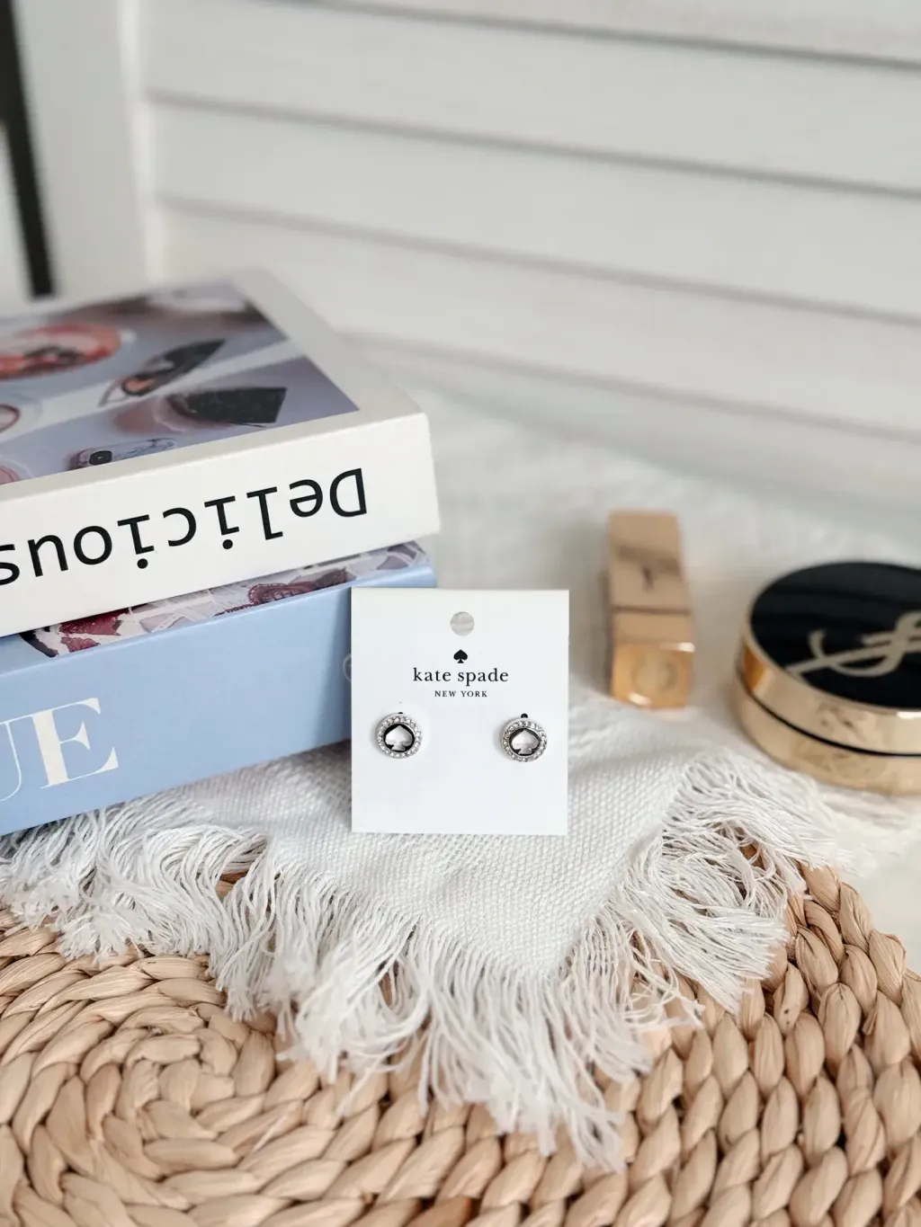 JuzBeauty_JuzBeautyMalaysia_JuzPretty_Authentic_Kbeauty_Malaysia_Skin_Care_Cosmetics_Jbeauty_Health_Care_korean_streetwear_US_Luxury_KATE SPADE Q023 C2466 Signature Earring In Gold:Silver 耳针4