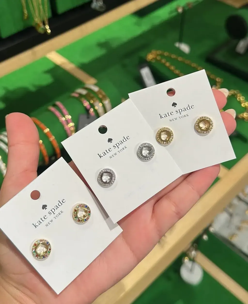 JuzBeauty_JuzBeautyMalaysia_JuzPretty_Authentic_Kbeauty_Malaysia_Skin_Care_Cosmetics_Jbeauty_Health_Care_korean_streetwear_US_Luxury_KATE SPADE Q023 C2466 Signature Earring In Gold:Silver 耳针6