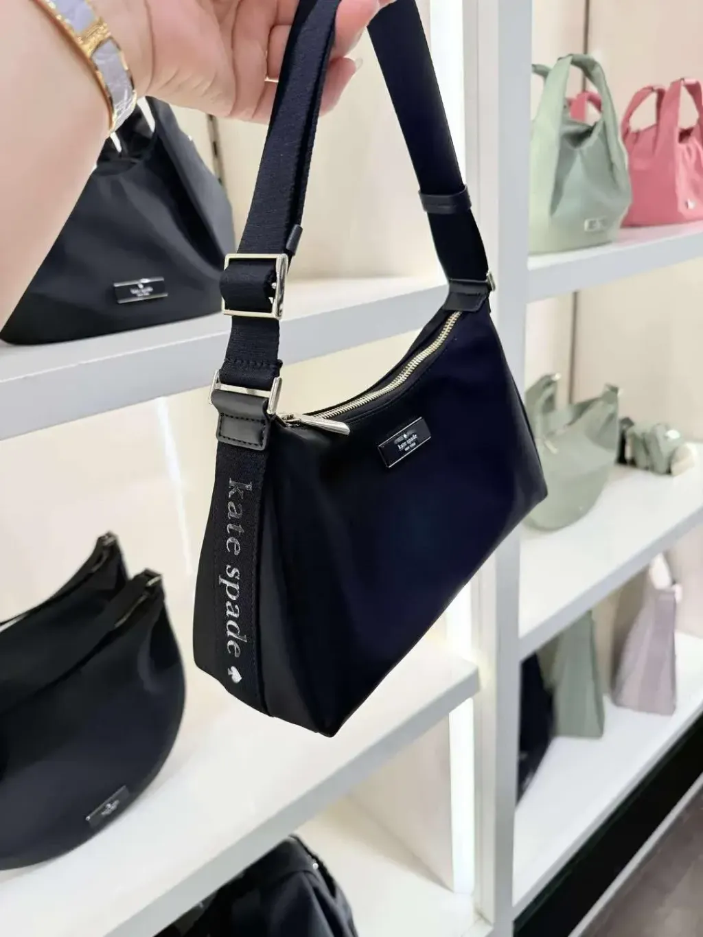 JuzBeauty_JuzBeautyMalaysia_JuzPretty_Authentic_Kbeauty_Malaysia_Skin_Care_Cosmetics_Jbeauty_Health_Care_korean_streetwear_US_Luxury_KATE SPADE KL967 Carter Nylon Small Shoulder Bag In Black 单肩包8