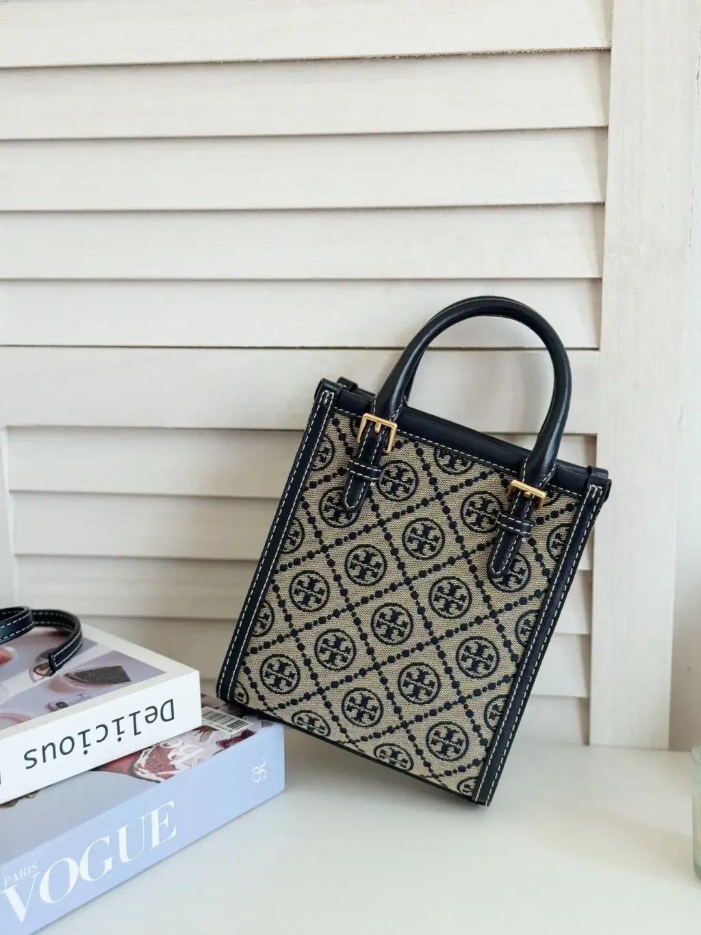 JuzBeauty_JuzBeautyMalaysia_JuzPretty_Authentic_Kbeauty_Malaysia_Skin_Care_Cosmetics_Jbeauty_Health_Care_korean_streetwear_US_Luxury_TORY BURCH 87146 T Monogram Jacquard Mini Tote Bag In Navy 托特包12