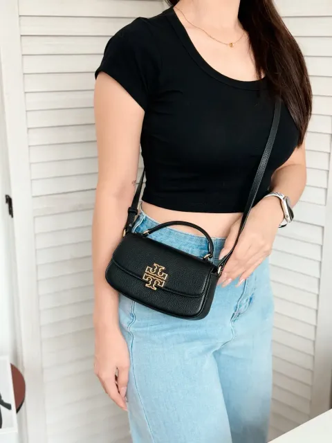 JuzBeauty_JuzBeautyMalaysia_JuzPretty_Authentic_Kbeauty_Malaysia_Skin_Care_Cosmetics_Jbeauty_Health_Care_korean_streetwear_US_Luxury_TORY BURCH 149645 Britten Mini Top Handle In Black 斜挎包1