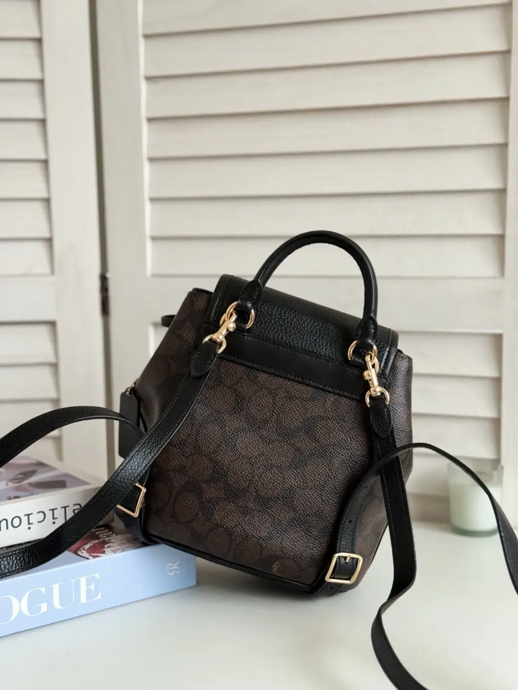 JuzBeauty_JuzBeautyMalaysia_JuzPretty_Authentic_Kbeauty_Malaysia_Skin_Care_Cosmetics_Jbeauty_Health_Care_korean_streetwear_US_Luxury_COACH CBH10 Hadley Backpack In Signature Canvas Walnut:Black 背包4