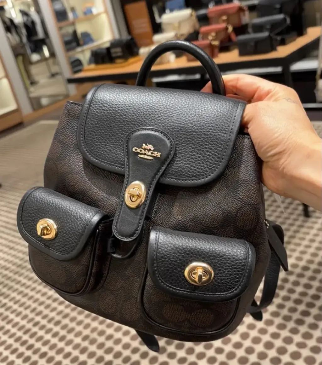 JuzBeauty_JuzBeautyMalaysia_JuzPretty_Authentic_Kbeauty_Malaysia_Skin_Care_Cosmetics_Jbeauty_Health_Care_korean_streetwear_US_Luxury_COACH CBH10 Hadley Backpack In Signature Canvas Walnut:Black 背包10