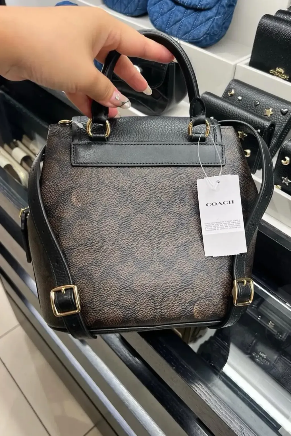 JuzBeauty_JuzBeautyMalaysia_JuzPretty_Authentic_Kbeauty_Malaysia_Skin_Care_Cosmetics_Jbeauty_Health_Care_korean_streetwear_US_Luxury_COACH CBH10 Hadley Backpack In Signature Canvas Walnut:Black 背包9