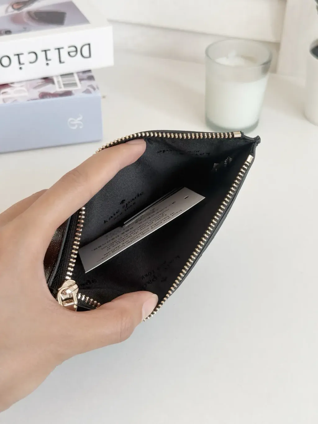 JuzBeauty_JuzBeautyMalaysia_JuzPretty_Authentic_Kbeauty_Malaysia_Skin_Care_Cosmetics_Jbeauty_Health_Care_korean_streetwear_US_Luxury_KATE SPADE KM550 Bridget Crinkle Patent Large Slim Card Holder In Black 卡包1