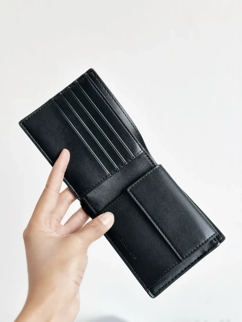 JuzBeauty_JuzBeautyMalaysia_JuzPretty_Authentic_Kbeauty_Malaysia_Skin_Care_Cosmetics_Jbeauty_Health_Care_korean_streetwear_US_Luxury_MICHAEL KORS 36S4LCOF3I Cooper Pebbled Leather Billfold Wallet With Coin Pouch In Black 男款钱包1