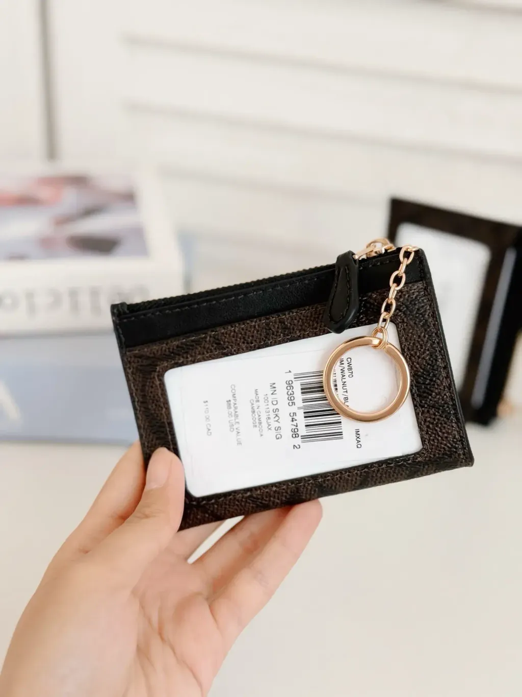 JuzBeauty_JuzBeautyMalaysia_JuzPretty_Authentic_Kbeauty_Malaysia_Skin_Care_Cosmetics_Jbeauty_Health_Care_korean_streetwear_US_Luxury_COACH CW870 Mini Skinny Id Case In Signature Canvas In Walnut:Black 卡包2