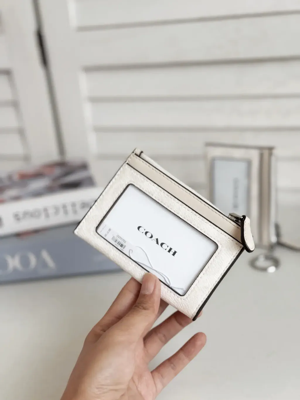 JuzBeauty_JuzBeautyMalaysia_JuzPretty_Authentic_Kbeauty_Malaysia_Skin_Care_Cosmetics_Jbeauty_Health_Care_korean_streetwear_US_Luxury_COACH CW870 Mini Skinny Id Case In Signature Canvas In White:Chalk 卡包2