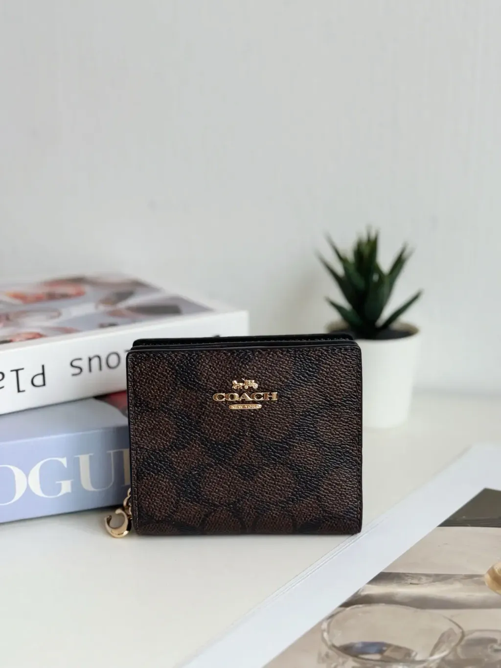 JuzBeauty-JuzBeautyMalaysia-JuzPretty-Authentic-Kbeauty-Malaysia-Skin-Care-Cosmetics-Jbeauty-Health-Care-korean-streetwear-COACH C3309 Snap Wallet In Signature Canvas Brown Black 多功能钱包2