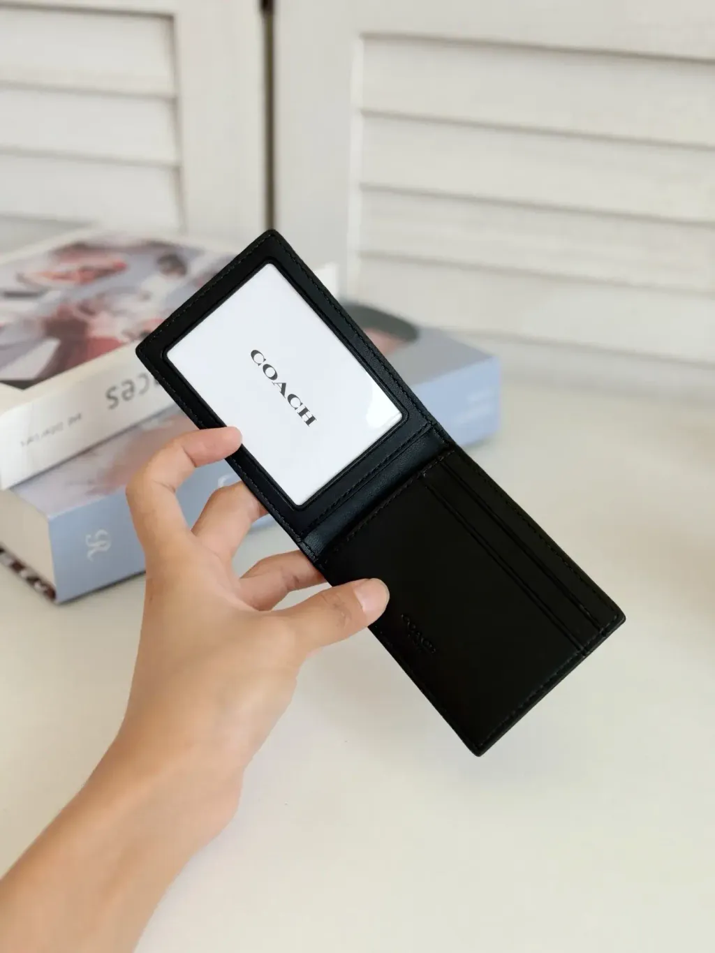 JuzBeauty_JuzBeautyMalaysia_JuzPretty_Authentic_Kbeauty_Malaysia_Skin_Care_Cosmetics_Jbeauty_Health_Care_korean_streetwear_US_Luxury_COACH CW385 3-In-1 Wallet In Signature Canvas With Varsity Stripe In Denim : Chalk 男款钱包4