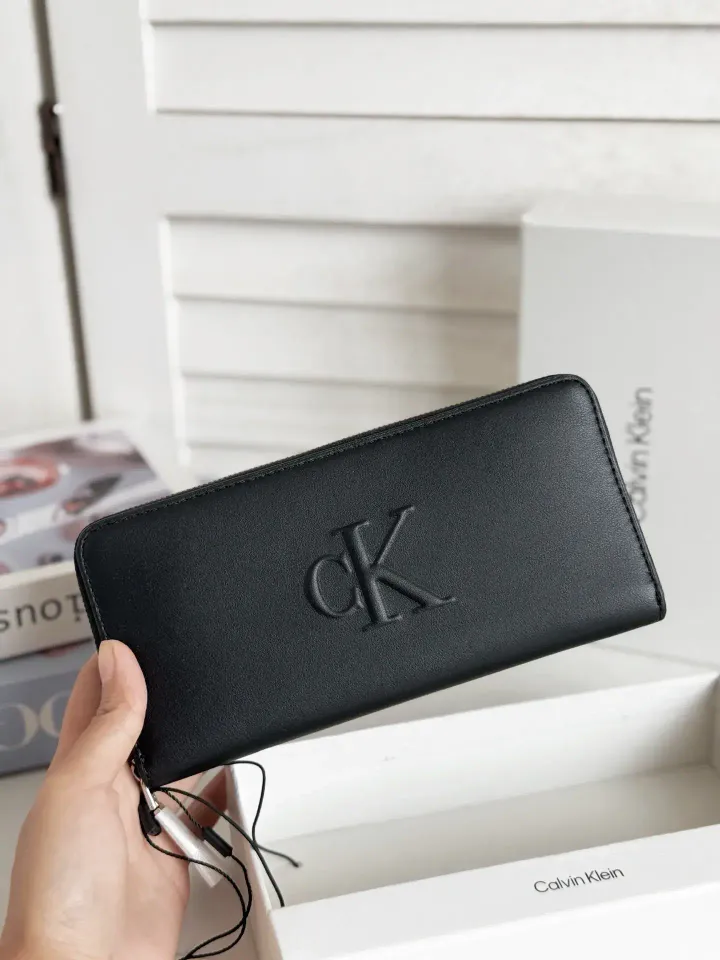 JuzBeauty_JuzBeautyMalaysia_JuzPretty_Authentic_Kbeauty_Malaysia_Skin_Care_Cosmetics_Jbeauty_Health_Care_korean_streetwear_US_Luxury_CALVIN KLEIN SP40617912 Men Zip Long Wallet Boxed Set 男款钱包2
