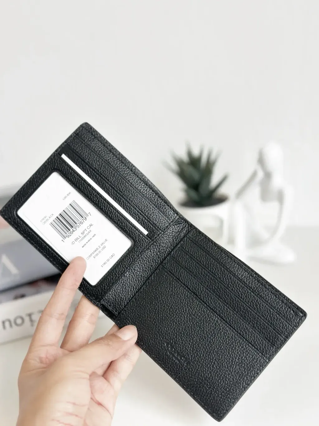 JuzBeauty_JuzBeautyMalaysia_JuzPretty_Authentic_Kbeauty_Malaysia_Skin_Care_Cosmetics_Jbeauty_Health_Care_korean_streetwear_US_Luxury_COACH F67630 ID Billfold Wallet In Black 男士钱包2