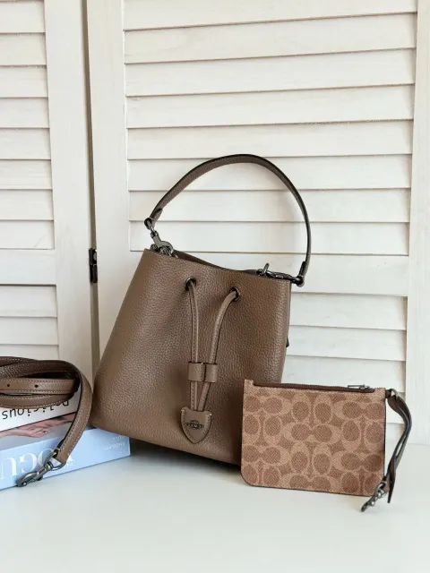 JuzBeauty_JuzBeautyMalaysia_JuzPretty_Authentic_Kbeauty_Malaysia_Skin_Care_Cosmetics_Jbeauty_Health_Care_korean_streetwear_US_Luxury_COACH CBH06 Rowan Bucket Bag In Dark Stone 水桶包5