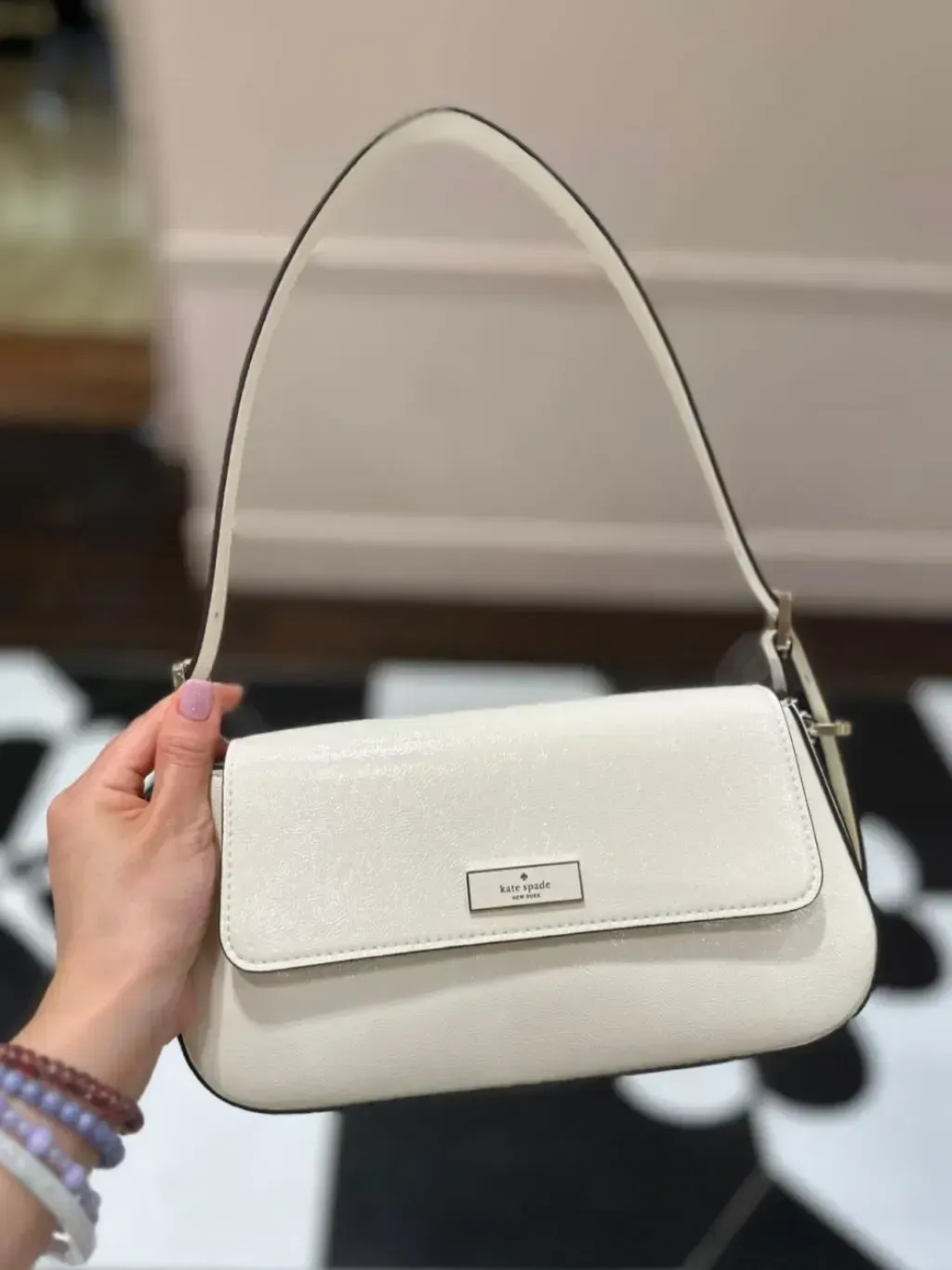 JuzBeauty_JuzBeautyMalaysia_JuzPretty_Authentic_Kbeauty_Malaysia_Skin_Care_Cosmetics_Jbeauty_Health_Care_korean_streetwear_US_Luxury_KATE SPADE KM677 Bridget Crinkle Patent Small Flap Shoulder Bag 腋下包11
