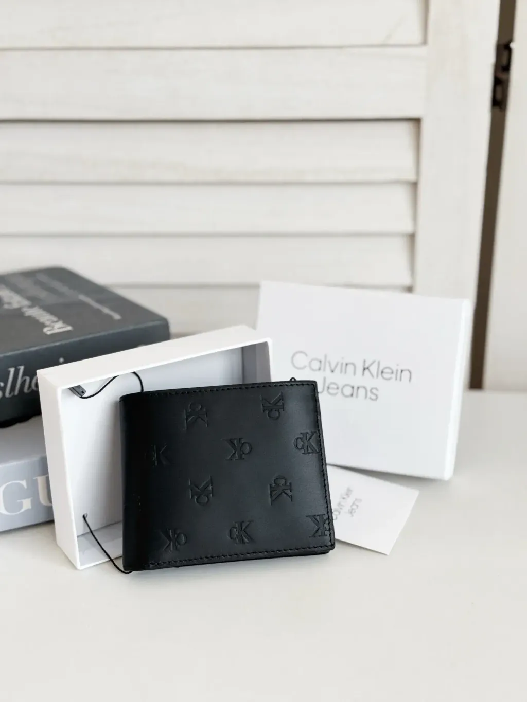 JuzBeauty_JuzBeautyMalaysia_JuzPretty_Authentic_Kbeauty_Malaysia_Skin_Care_Cosmetics_Jbeauty_Health_Care_korean_streetwear_US_Luxury_CALVIN KLEIN SP40603814 Men Wallet Boxed Set 男款钱包5