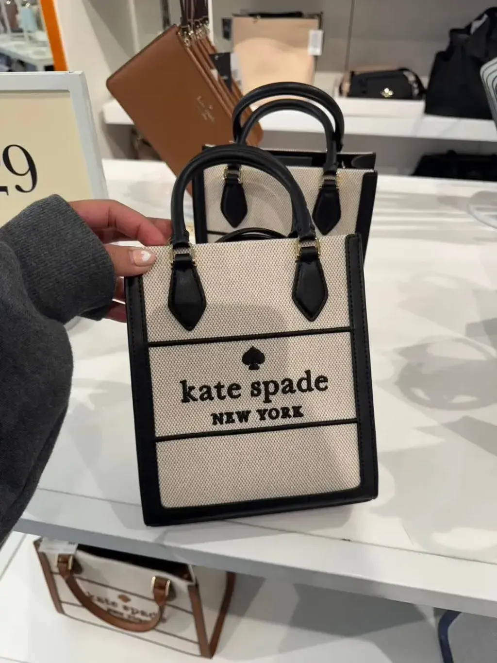 JuzBeauty_JuzBeautyMalaysia_JuzPretty_Authentic_Kbeauty_Malaysia_Skin_Care_Cosmetics_Jbeauty_Health_Care_korean_streetwear_US_Luxury_KATE SPADE KK235 Ellie Canvas Mini Tote in Black Multi 琴谱包3