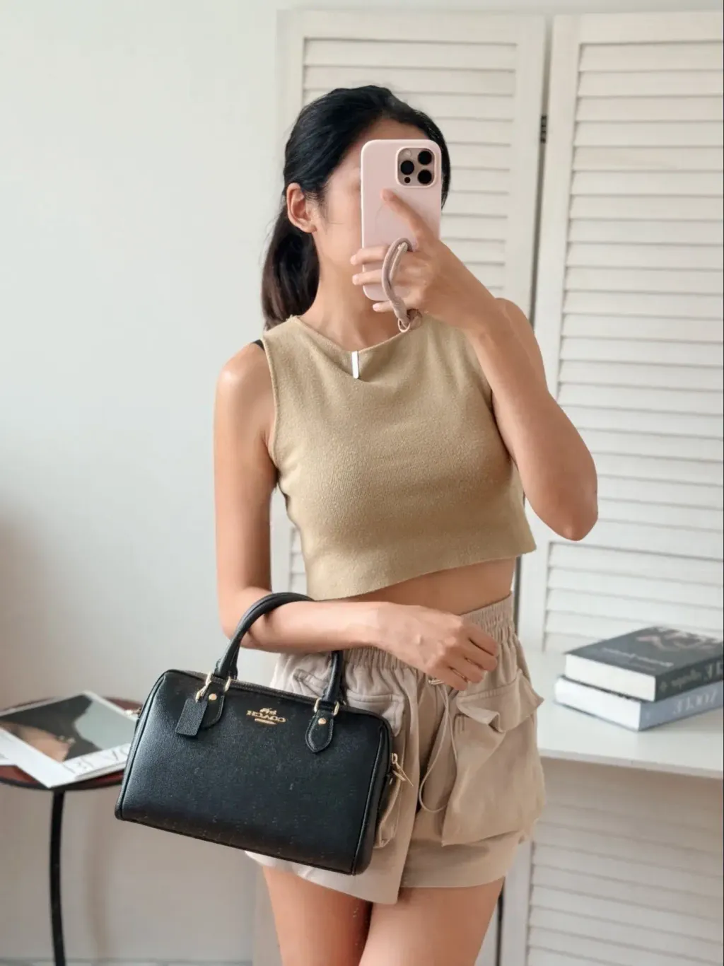 JuzBeauty_JuzBeautyMalaysia_JuzPretty_Authentic_Kbeauty_Malaysia_Skin_Care_Cosmetics_Jbeauty_Health_Care_korean_streetwear_US_Luxury_COACH CV403 Rowan Satchel Bag in Signature Canvas in Black 枕头包3