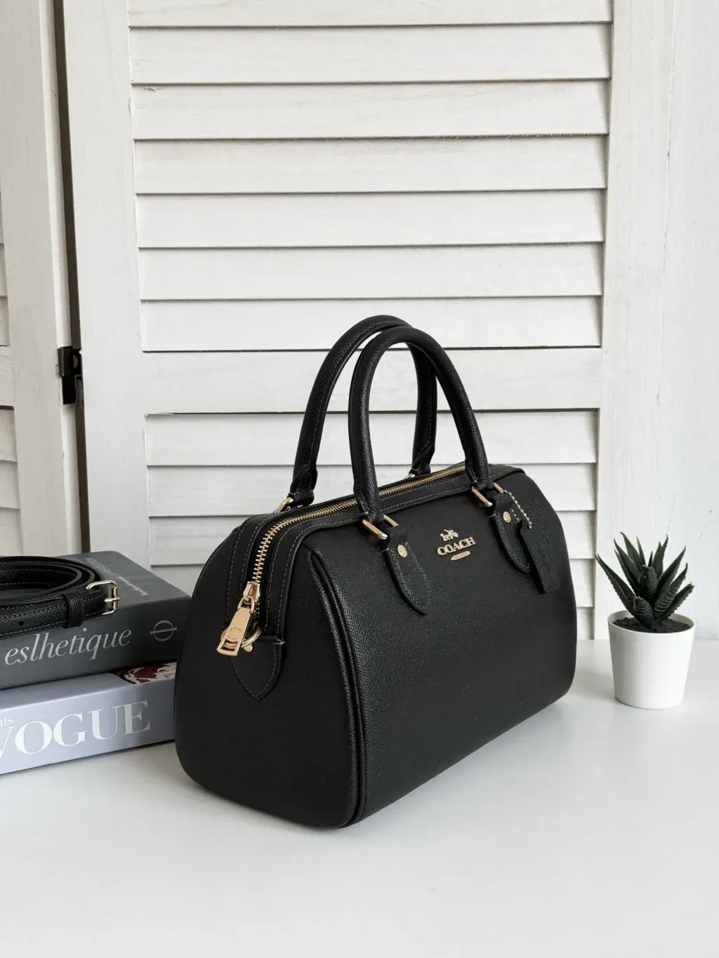 JuzBeauty_JuzBeautyMalaysia_JuzPretty_Authentic_Kbeauty_Malaysia_Skin_Care_Cosmetics_Jbeauty_Health_Care_korean_streetwear_US_Luxury_COACH CV403 Rowan Satchel Bag in Signature Canvas in Black 枕头包8