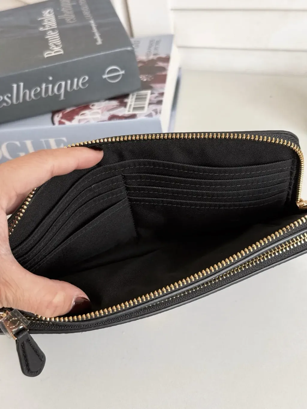 JuzBeauty_JuzBeautyMalaysia_JuzPretty_Authentic_Kbeauty_Malaysia_Skin_Care_Cosmetics_Jbeauty_Health_Care_korean_streetwear_US_Luxury_COACH C5576 Signature Double Zip Wallet In Black Brown 女士手拿包3