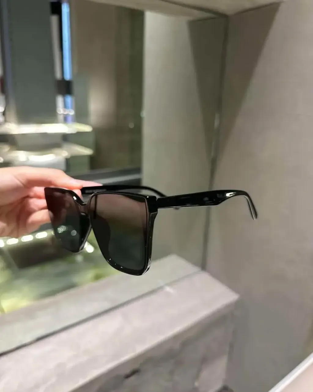 JuzBeauty-JuzBeautyMalaysia-JuzPretty-Authentic-Kbeauty-Malaysia-Skin-Care-Cosmetics-Jbeauty-Health-Care-korean-streetwear-BLUE ELEPHANT SEINA 墨镜16