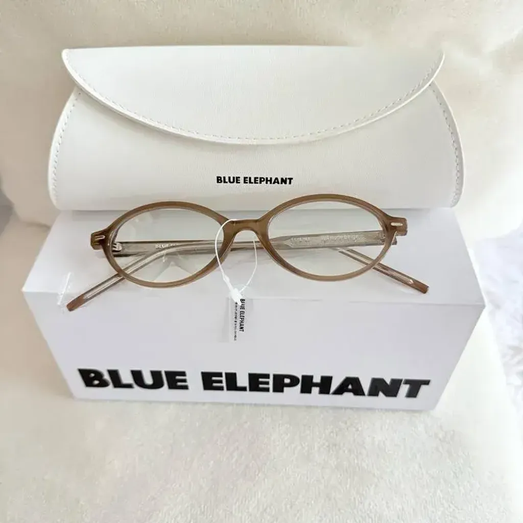 JuzBeauty-JuzBeautyMalaysia-JuzPretty-Authentic-Kbeauty-Malaysia-Skin-Care-Cosmetics-Jbeauty-Health-Care-korean-streetwear-BLUE ELEPHANT AVA 眼镜30