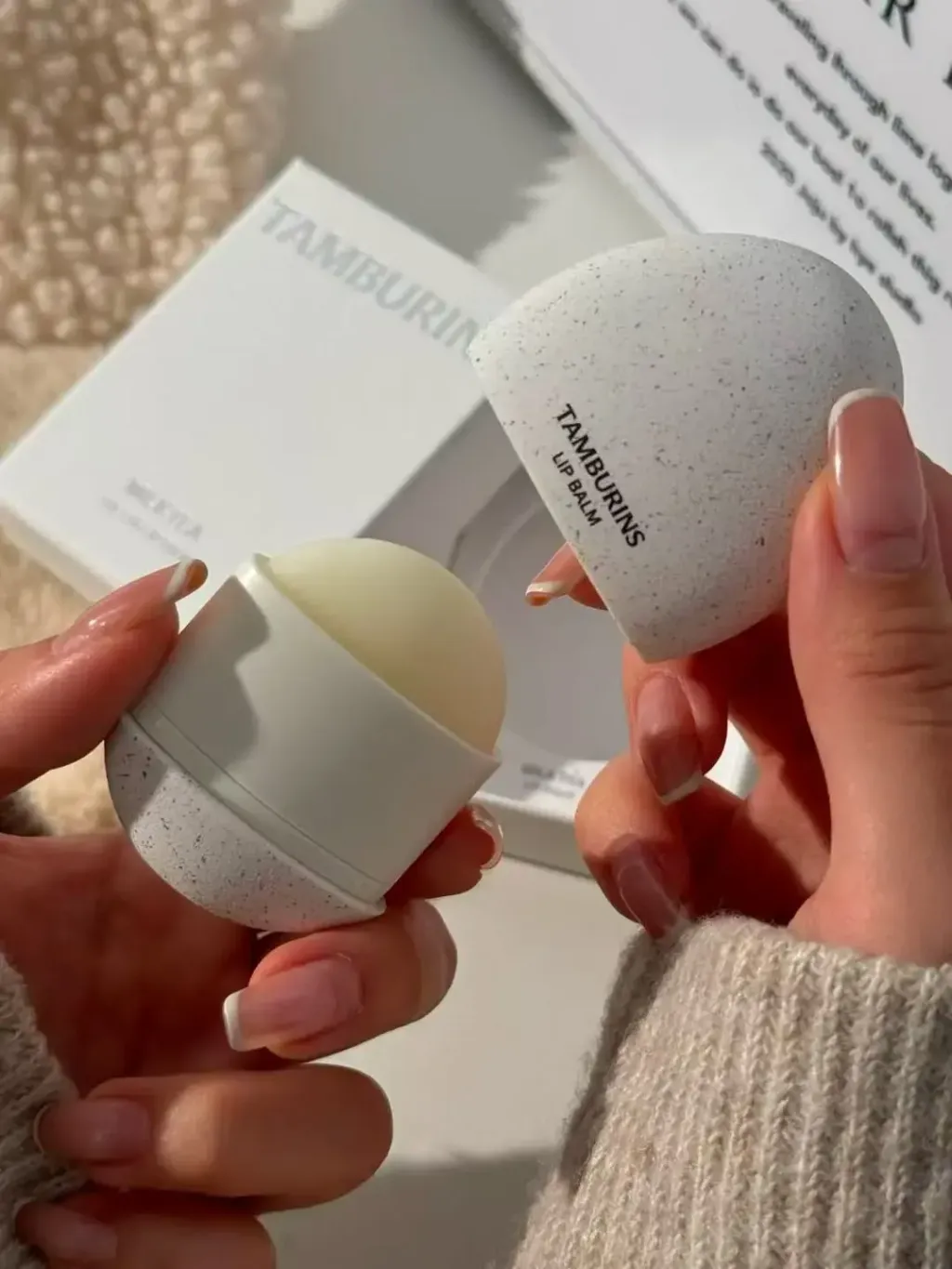 JuzBeauty-JuzBeautyMalaysia-JuzPretty-Authentic-Kbeauty-Malaysia-Skin-Care-Cosmetics-K-beauty-Health-Care-korean-streetwear-TAMBURINS Egg Lip Balm 蛋型护唇膏1