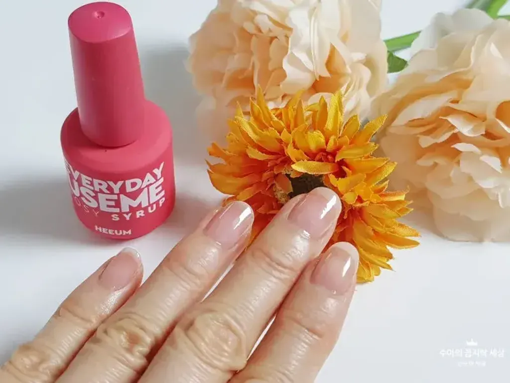 JuzBeauty_JuzBeautyMalaysia_JuzPretty_Authentic_Kbeauty_Malaysia_Skin_Care_Cosmetics_K-beauty_Health_Care_korean_streetwear_HEEUM Everyday Useme Nail Rosy Syrup 裸甲瑰蜜盾牌硬甲油7