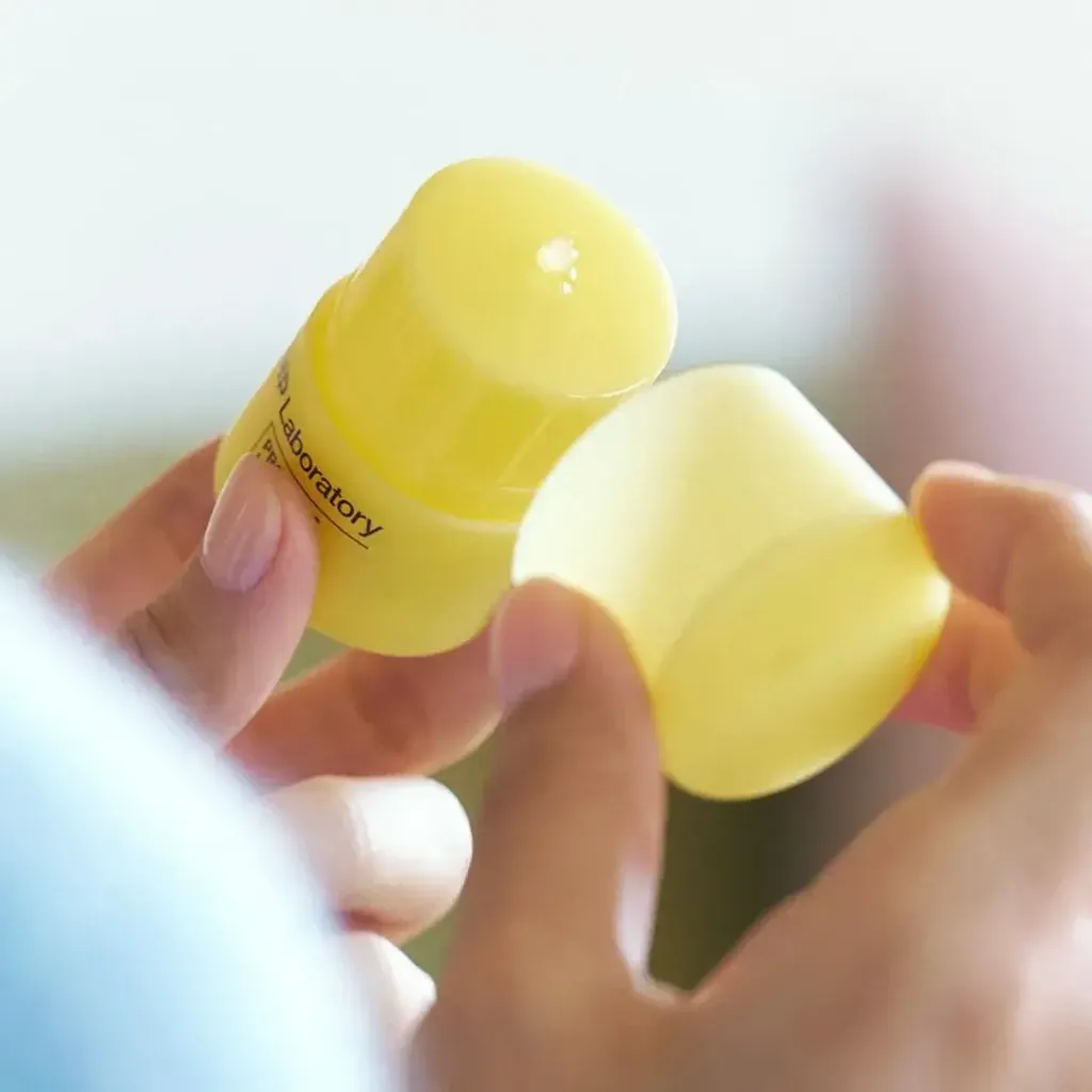 JuzBeauty_JuzBeautyMalaysia_JuzPretty_Authentic_Kbeauty_Malaysia_Skin_Care_Cosmetics_K-beauty_Health_Care_korean_streetwear_CNP Laboratory Propolis Lipcerin 蜂胶能量弹润护唇精华 13