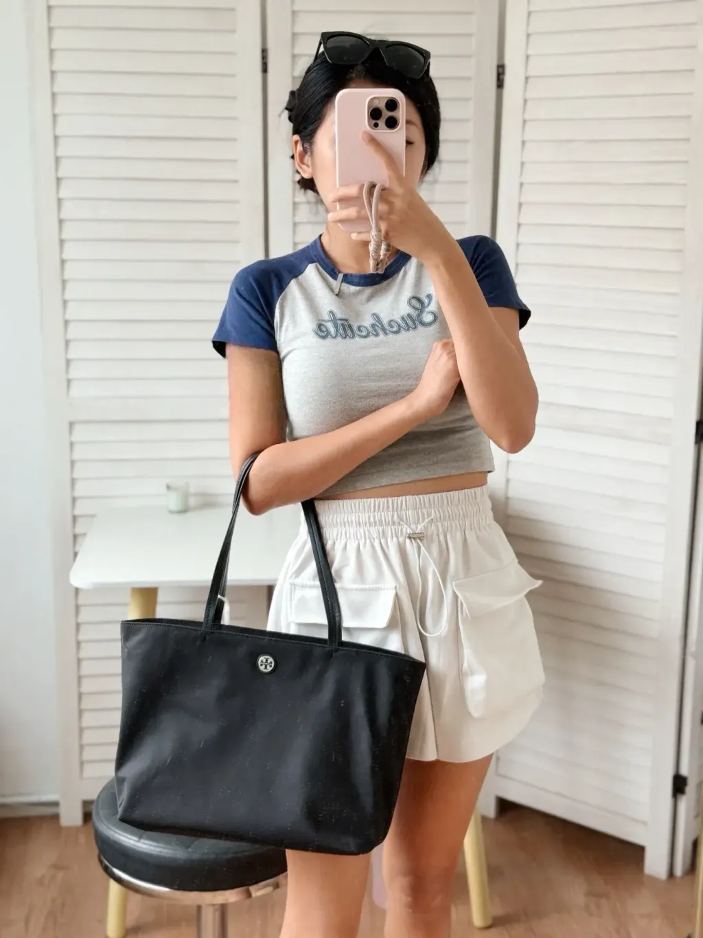 JuzBeauty_JuzBeautyMalaysia_JuzPretty_Authentic_Kbeauty_Malaysia_Skin_Care_Cosmetics_Jbeauty_Health_Care_korean_streetwear_US_Luxury_TORY BURCH 171477 Nylon Small Tote In Black 托特包2