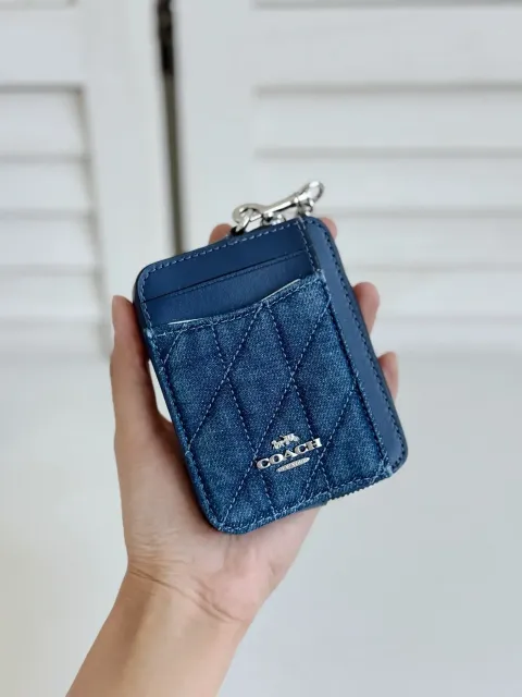 JuzBeauty_JuzBeautyMalaysia_JuzPretty_Authentic_Kbeauty_Malaysia_Skin_Care_Cosmetics_Jbeauty_Health_Care_korean_streetwear_US_Luxury_COACH CAR26 Zip Card Case With Quilting IN Sv:Denim 女款卡包1
