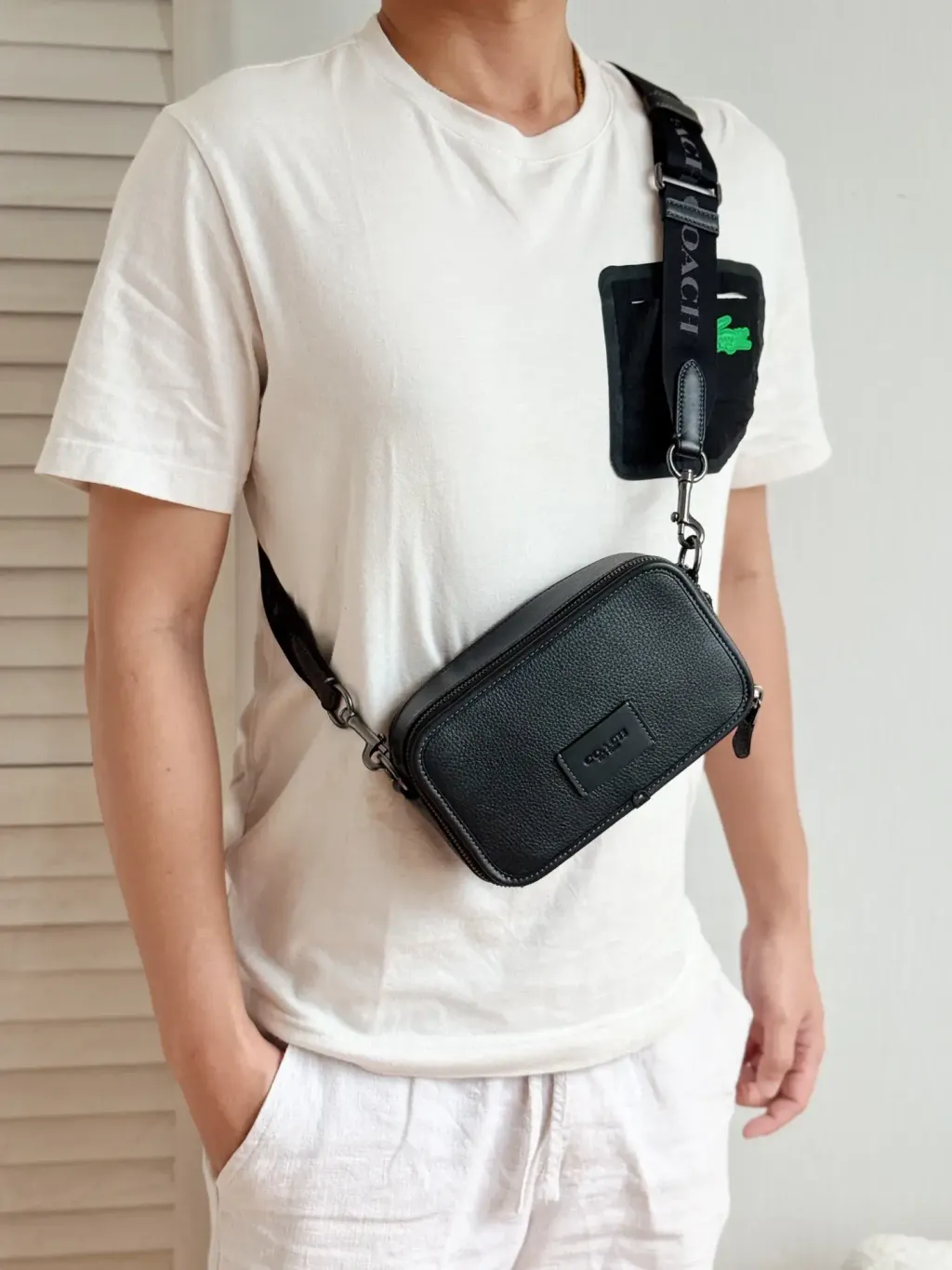 JuzBeauty_JuzBeautyMalaysia_JuzPretty_Authentic_Kbeauty_Malaysia_Skin_Care_Cosmetics_Jbeauty_Health_Care_korean_streetwear_US_Luxury_COACH CM113 Wyatt Crossbody In Black 男款相机包5