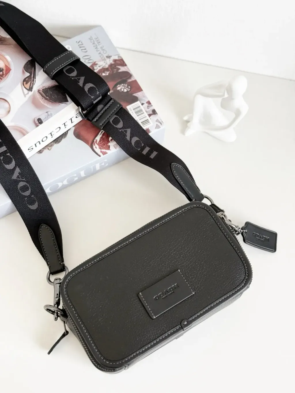 JuzBeauty_JuzBeautyMalaysia_JuzPretty_Authentic_Kbeauty_Malaysia_Skin_Care_Cosmetics_Jbeauty_Health_Care_korean_streetwear_US_Luxury_COACH CM113 Wyatt Crossbody In Black 男款相机包8