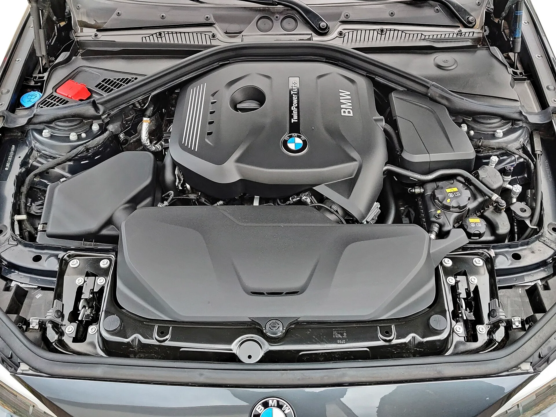 BMW_B48B20_125i_2019