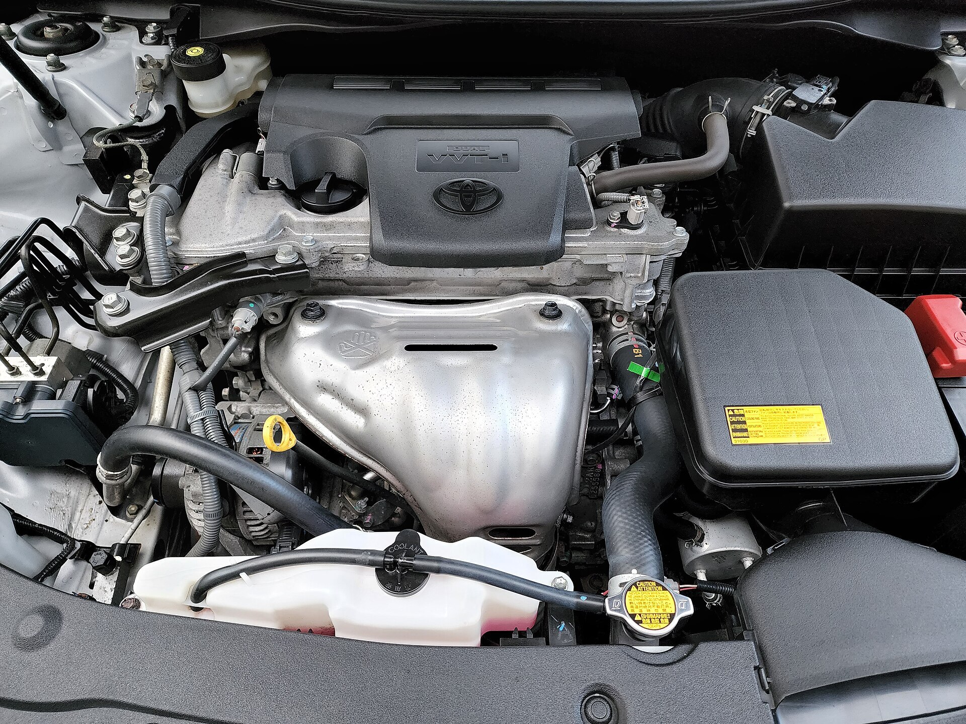 2AR-FE_2015_Toyota_Camry_Atara_S